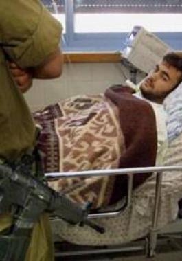  أسري مصابون يعانون من  تحقيقات قاسية وضرب واعتداءات