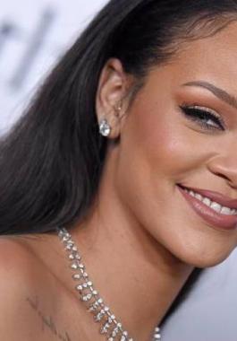 rihanna-new-song-anti-work-jpg-24674786141710470