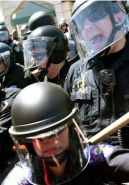 160430021552_police_in_riot_gear_dealt_with_the_large_numbers_of_protesters__624x351_reuters_nocredit