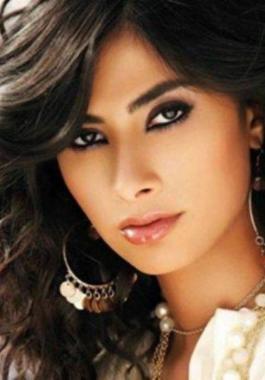 روبي تشعل الصراع بين فنانين شقيقين