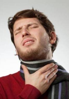 بحة الصوت.. بداية لسرطان الحنجرة!