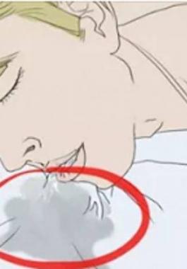 احذروا..هل تجد 'لعابا' على وسادتك عند استيقاظك من النوم؟