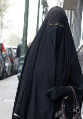 حظر النقاب.jpg
