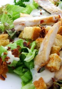 chicken_ceasar_salad.jpg