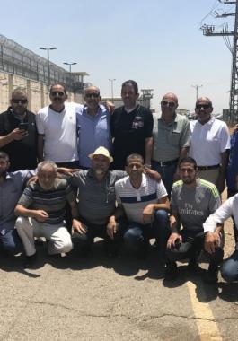 افراج عن اسير3.jpg
