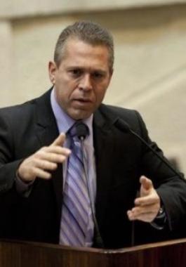 جلعاد اردان