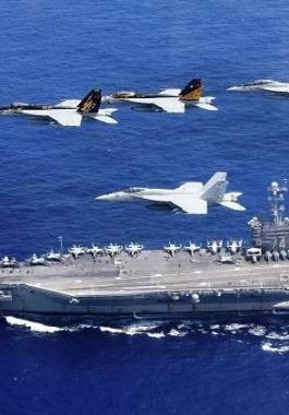 تحسبا لأعمال عدائية ... الولايات المتحدة ترسل سفنا حربية تتقدمها حاملة طائرات نووية إلى الخليج!