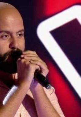 أسرار جديدة تُكشف عن اللبناني أديب صايغ الذي سحر لجنة the voice اسبانيا