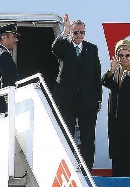 أردوغان يصل السعودية في أولى محطات الجولة الخليجية 