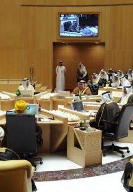 الضريبة الانتقائية والقيمة المضافة تدخلان النفاذ بدول الخليج