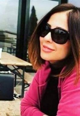 وفاء الكيلاني تخطف الأنظار بقصة شعر جديدة