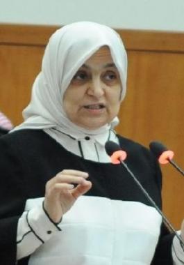 وزيرة كويتية.jpg