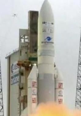 السعودية: تطلق أول قمر 