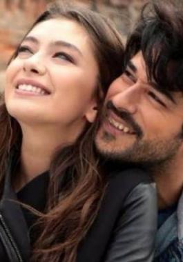 لماذا لم يستلم أبطال مسلسل 'حب أعمى' جائزة إيمي العالمية؟