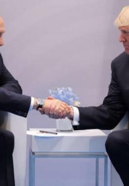 الكرملين: تأجيل قمة بوتين وترامب بطلب فرنسي