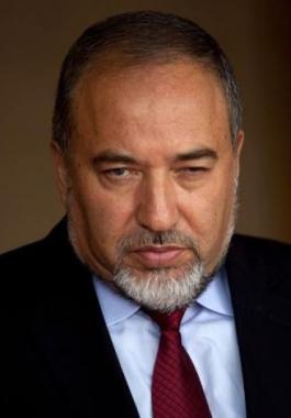 ليبرمان: نهاية العام سننتهي من خطر النووي الإيراني وأنفاق غزة