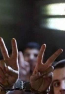 الاسرى.jpg