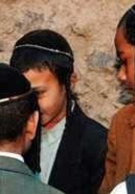 يديعوت أحرونوت تكشف كيفية بيع أطفال يهود في أميركا.jpg