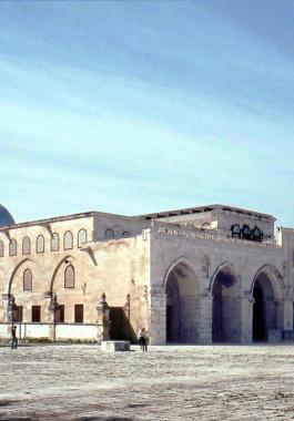 الاحتلال يقرر الإفراج عن حارس المسجد الأقصى بشروط.jpg