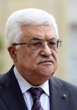 الرئيس يكرم رجال أعمال فلسطينيين وعرب في هنغاريا