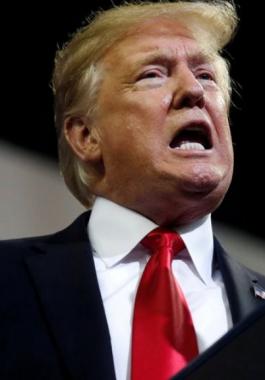 ترامب يدعو خطيبة 