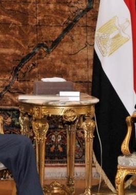 عباس يهنئ نظيره المصري بمناسبة ذكرى ثورة يوليو