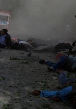 مقتل 21 شخصا بينهم صحفيين في تفجير مزدوج بالعاصمة الأفغانية كابول