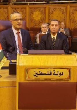 أبو دياك يطلع نظراءه العرب على انجازات قطاع العدل.JPG