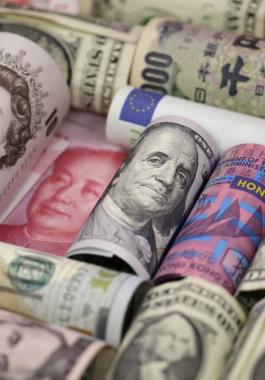 الديون الامريكية.jpg