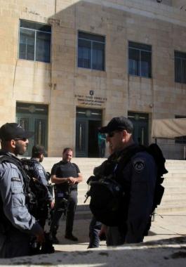 الحبس المنزلي.jpg