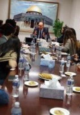  زملط: تغيير الرأي العام الأميركي يبدأ بالشباب