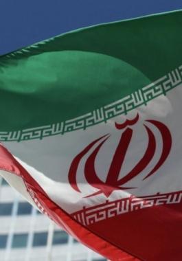 ردا على ترامب.. طهران تؤكد رفضها أي تغيير في الاتفاق النووي