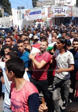 بالفيديو والصور: جماهير رفح تُشيّع جثمان شهيد جمعة 