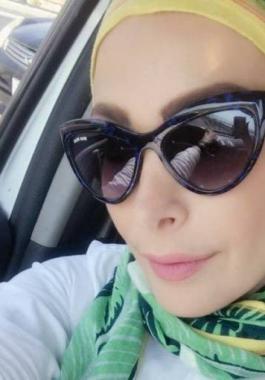 أمل حجازي لم تعتزل.. لكنها ارتدت الحجاب