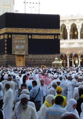 الحجاج والمعتمرين.jpg