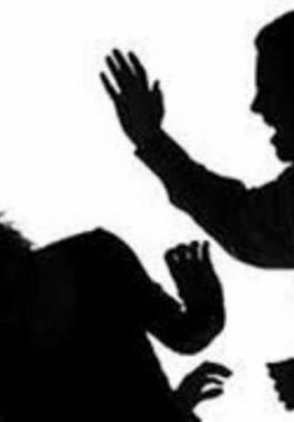 من هي المذيعة اللبنانيّة التي ضربها زوجها وطردها؟