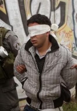 الاحتلال يعتقل 4 مواطنين أتراك بعد الاعتداء عليهم في القدس.jpg