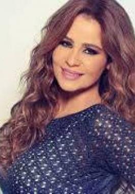 ابنة كارول سماحة تشعل 