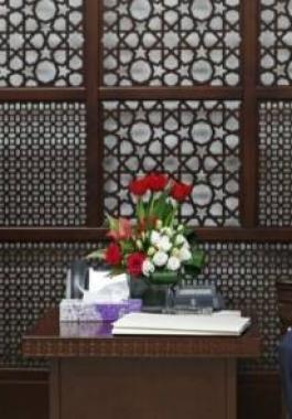 عباس والوفد الامريكي.jpg