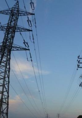 خطوط الكهرباء