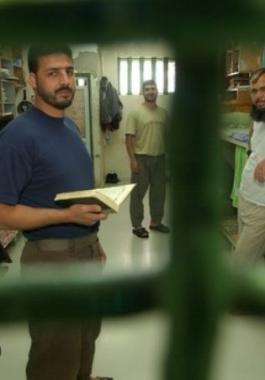 قراقع: 600 أسير يلتحقون بالجامعات لاستمرار مسيرة تعليمهم