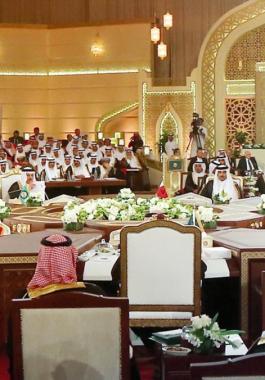 دول الخليج تبحث 