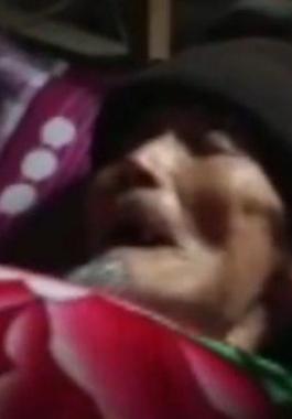 عند دفنه.. ميت يفتح عينيه ويعود للحياة!