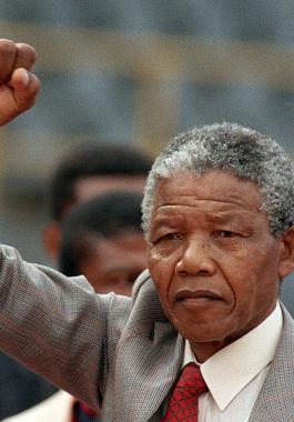 275121-بعد- خمسة-أعوام- من وفاته.. كيف غير نيلسون مانديلا وجه التاريخ في جنوب إفريقيا؟_0.jpg