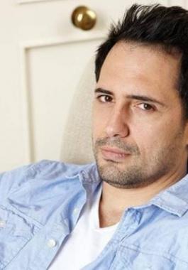  بعد باسل خياط... ظافر العابدين يشعل الإنترنت بصورة والدته!