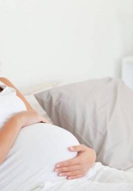 للمرأة الحامل.. تجنبي هذه الأعشاب!