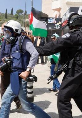 الاعتداء على الصحفيين.jpg