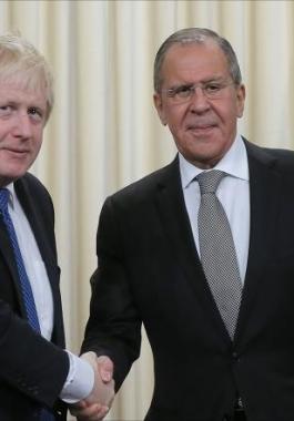 خارجية بريطانيا تدعو موسكو للاعتراف بالتدخل بانتخابات غربية.jpg