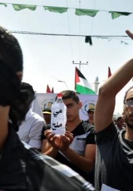 أسرى مضربين