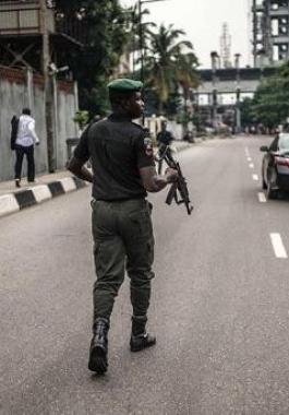 مقتل 8 أشخاص في هجوم مسلح بنيجيريا.jpg